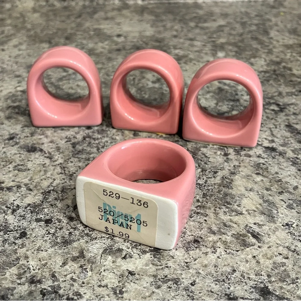 PIER 1 Standing Napkin Rings Holders Set of 4 Ceramic Round Japan 1980s